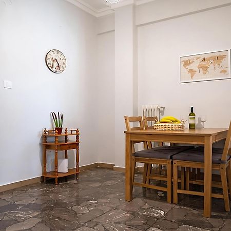 Entire Apt, 3Rd Floor, 1 Bedroom أثينا المظهر الخارجي الصورة